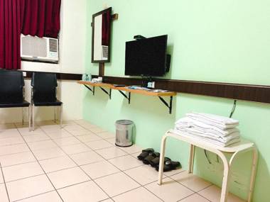 Forever Happiness Hostel