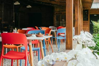 能高俱樂部 Nenggao Club B&B