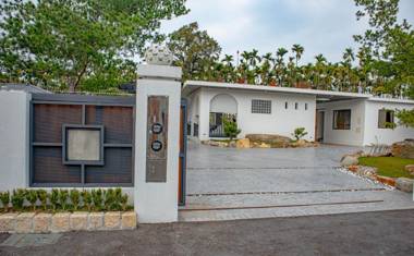 Changxing White House-Sun Moon Lake