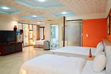 Fun House - Douliu Branch