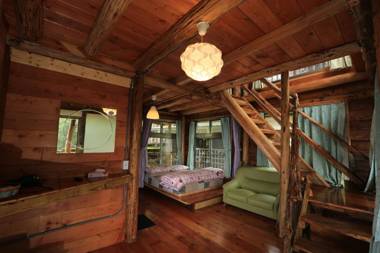 lai Home Country Cottage B&B