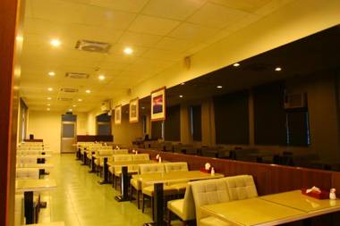 Shinyes Motel
