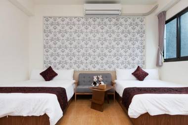 Four Seasons Homestay