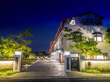 Qing Ping Jn Humanities Hall