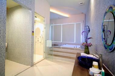 Vogue Boutique Motel