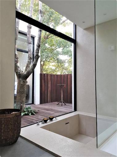 Aroundthetree Hermitage