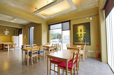 Ming Class B&B-Peng's Family