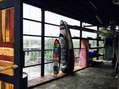 Taitung Open Surf Shop and Hostel