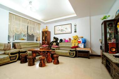 A lot of music and Breakfast