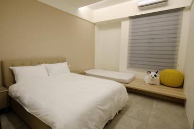 Moonlit Seaview Homestay