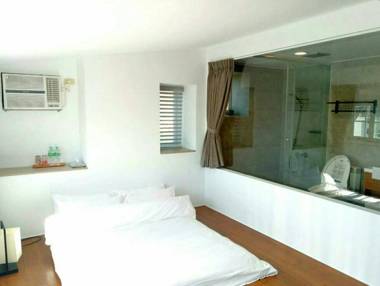 Little Time Guesthouse