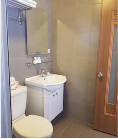 J house 拉法民宿