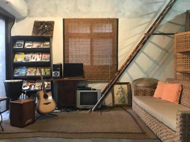 Soothing Stay Backpackers Inn