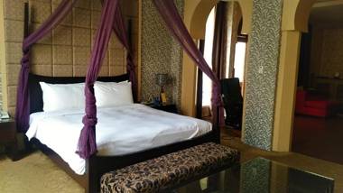 Her Home Spa Motel Xinying