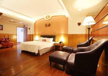 Royal Group Motel Tainan Branch