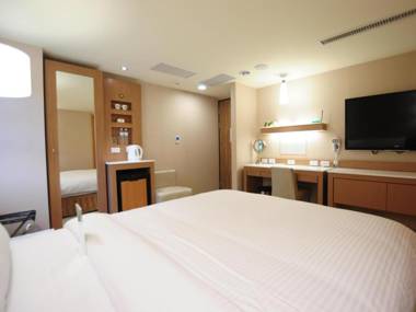 Kindness Hotel - Tainan Chihkan Tower