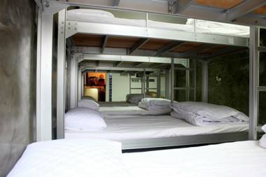 Xie Tainan Castle Town B&b