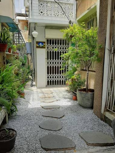 古都101 台南4-7人包棟斜屋頂老宅民宿 證號425號