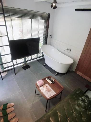 阡陌-浴缸在客廳民宿