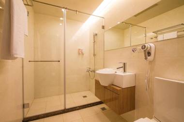 Hai Fu Hotel & Suites