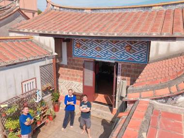 Relaxing INN Backpackers Warehouse