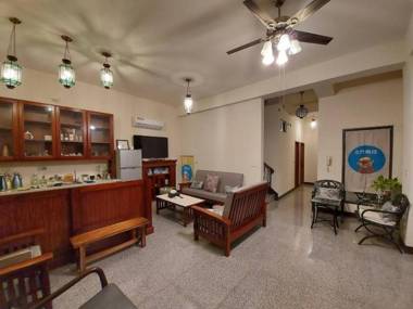 Otter footprints B B