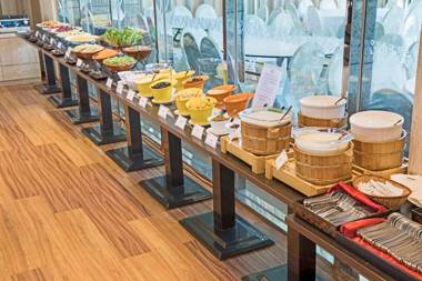 Naruwan Galaxy Hotel