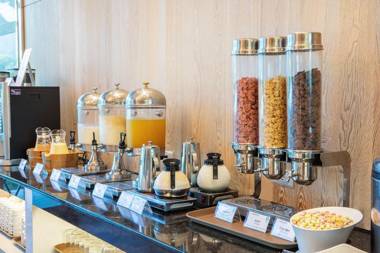 Naruwan Galaxy Hotel