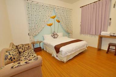 Bang Qiaonuo - Peng's family