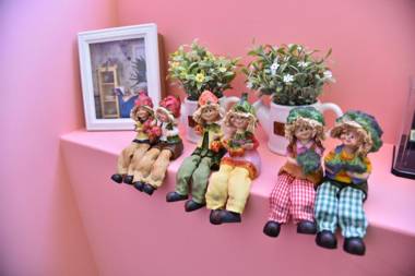 Spring Enjoy Color B&B