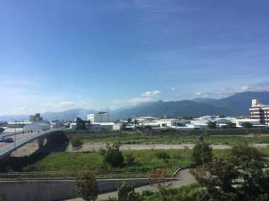 Tiin Tinn - Rivershore B&B