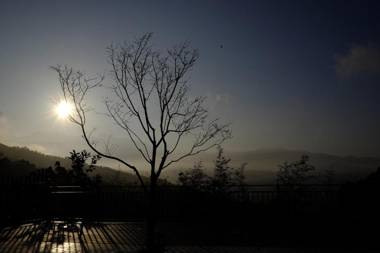 Kumokuru 雲山初露