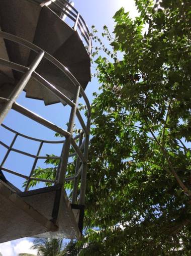 Triniti Airport Hotel