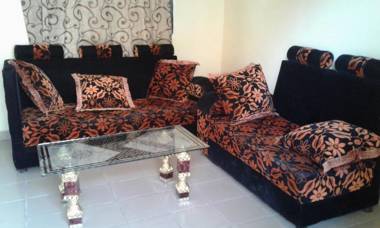 JJ & JE Family House