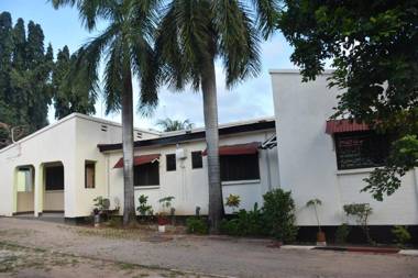 L&J Modern Backpackers Kinondoni