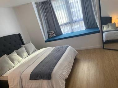 Private self-contained room in Apartment X