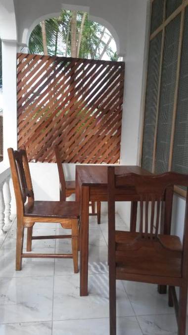 Kivulini Lodge and Restaurant