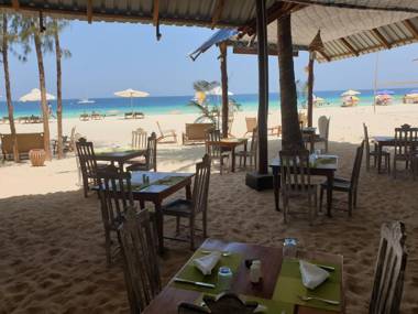 Nungwi Inn Beach Cottages