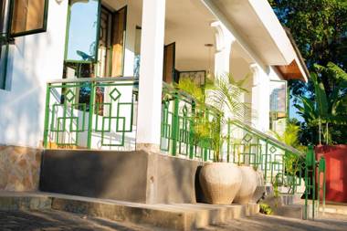 Mambo Hideaway