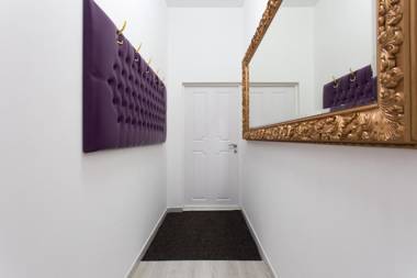 Pushkinskaya "Wine palette"