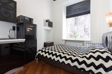 Апартаменты-студио возле Зеркальной струи