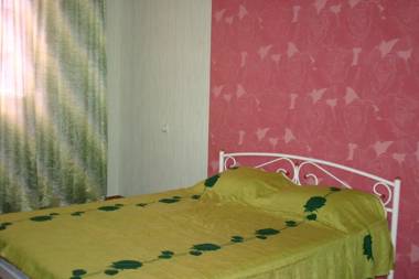 1 к Квартира для 4 человек метро Студенческая