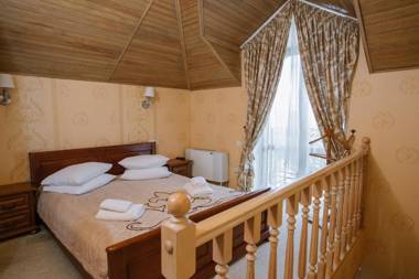 Курортний Готель Золота Корона