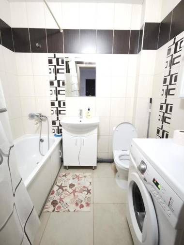 Lavina Mall apartments lll