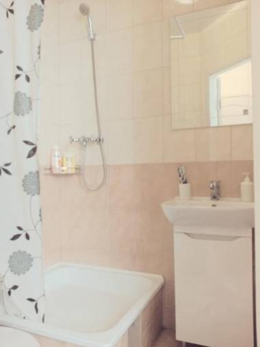 Апартамаеты на Героев-Чернобыльцев 27