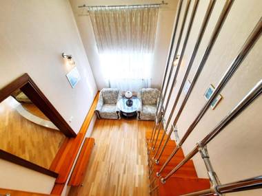 4 метра над уровнем неба Сеть апартаментов Alex Apartments в центре Бесконтактное заселение 24-7