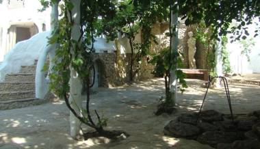 Riviera Apartments - уединенный отдых у моря