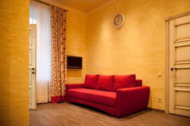 Apartment in Deribasovskaya street 13