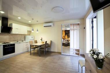 Mini Hotel on Kostandi Street