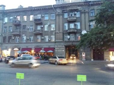 Apartment on Hretska 26/28